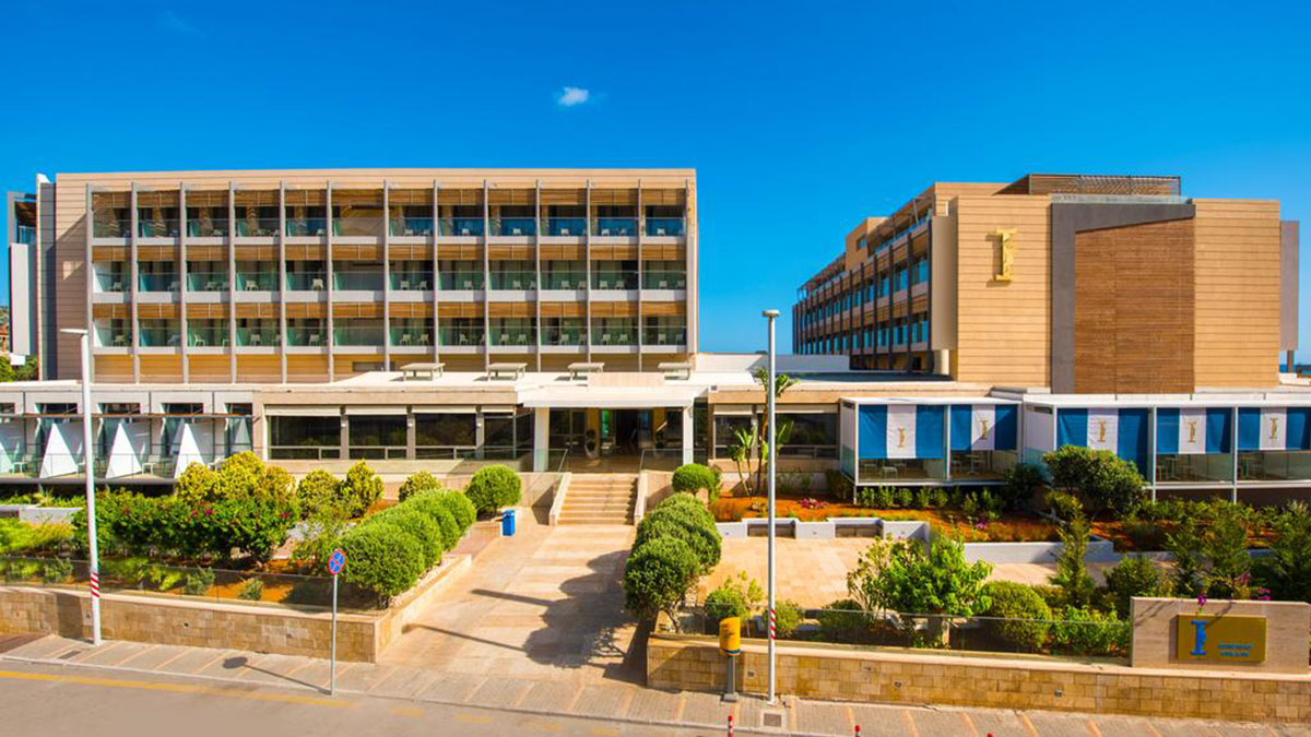 I Resort Beach Hotel & Spa 