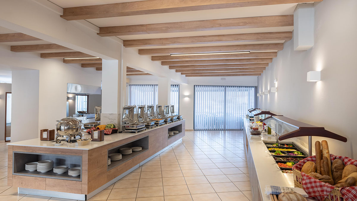 Maya Beach Hotel - NR