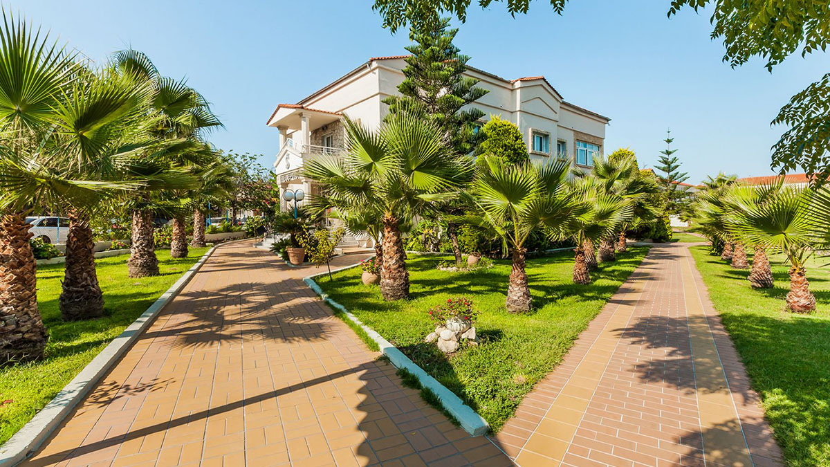 Tresor Sousouras Hotel