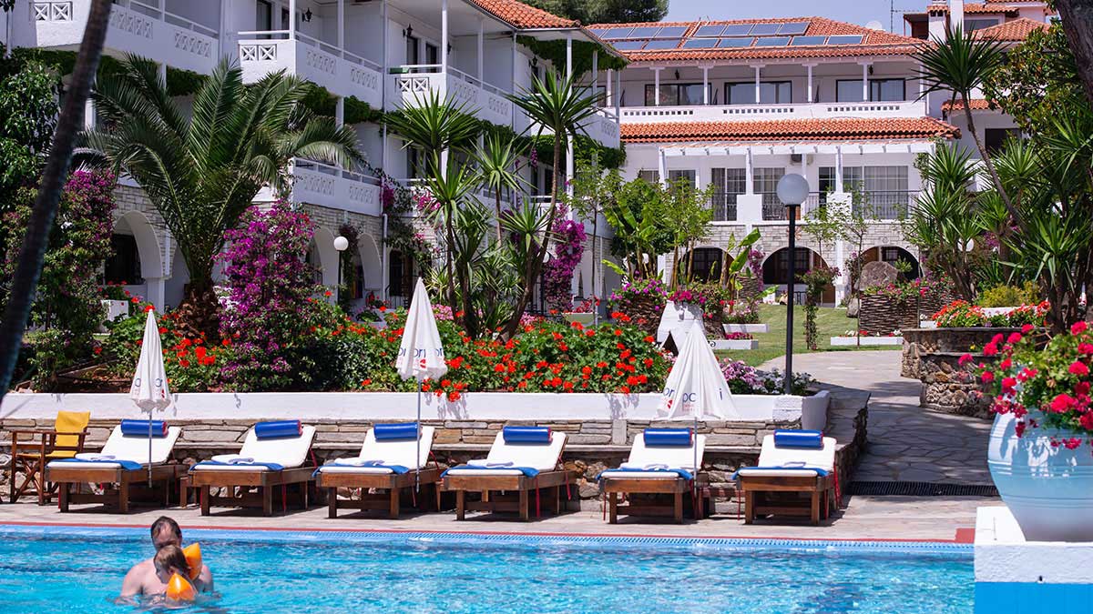 Porfi Beach Hotel