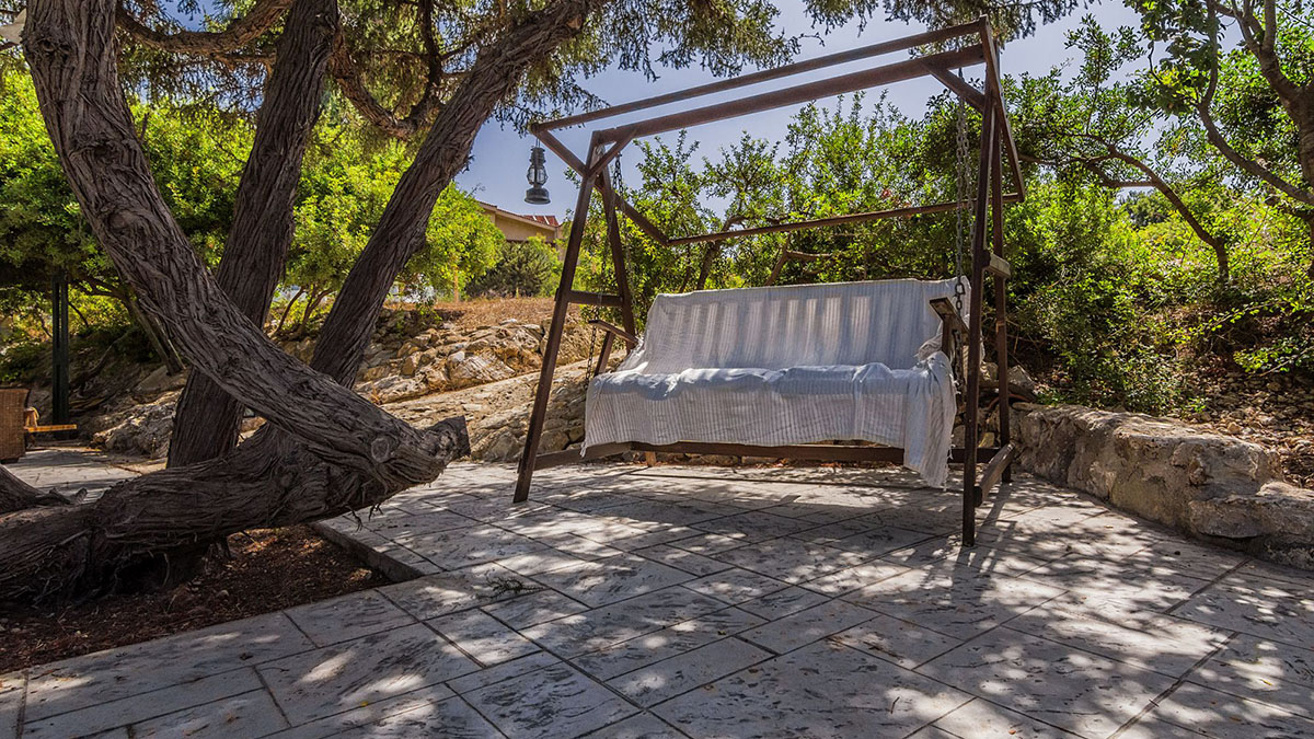 The Small Village Hotel - NR