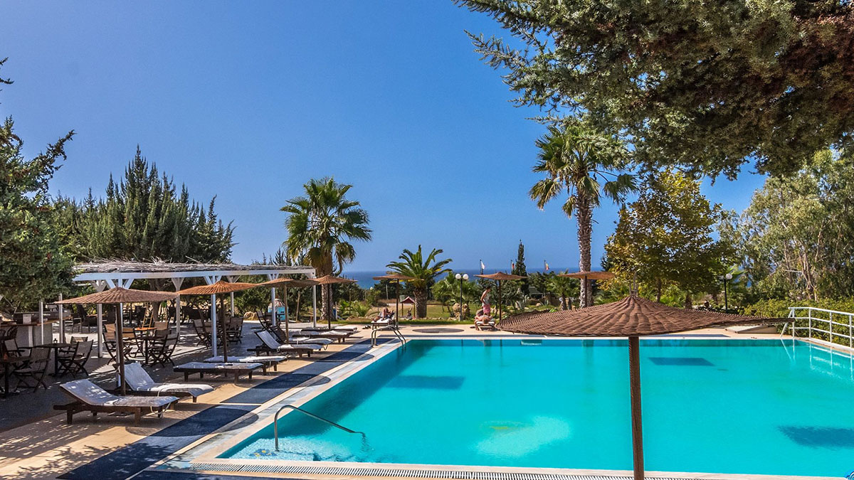 The Small Village Hotel - NR