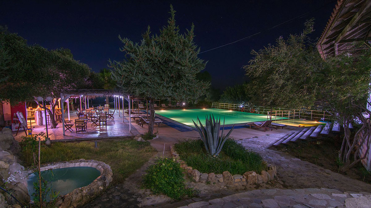 The Small Village Hotel - NR