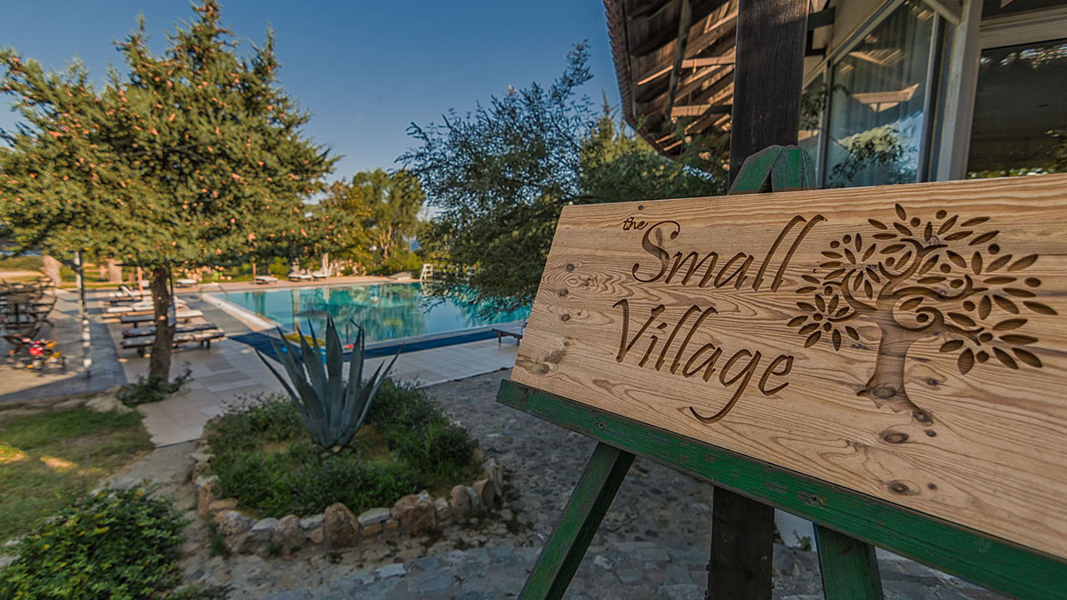 The Small Village Hotel - NR