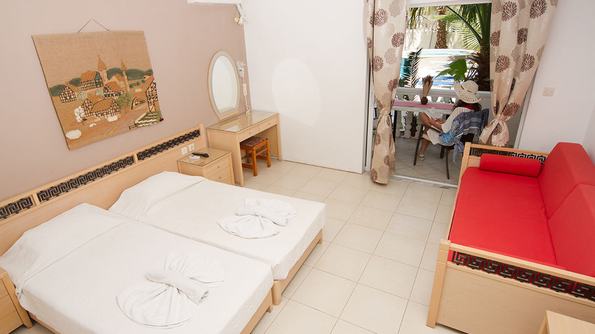 White Palace Studios - NR