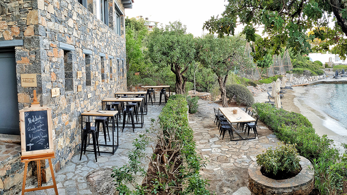 Minos Beach Art Hotel