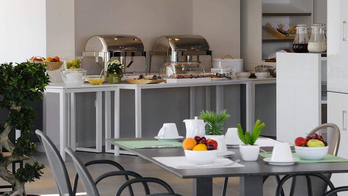 Ostria Sea Side Hotel