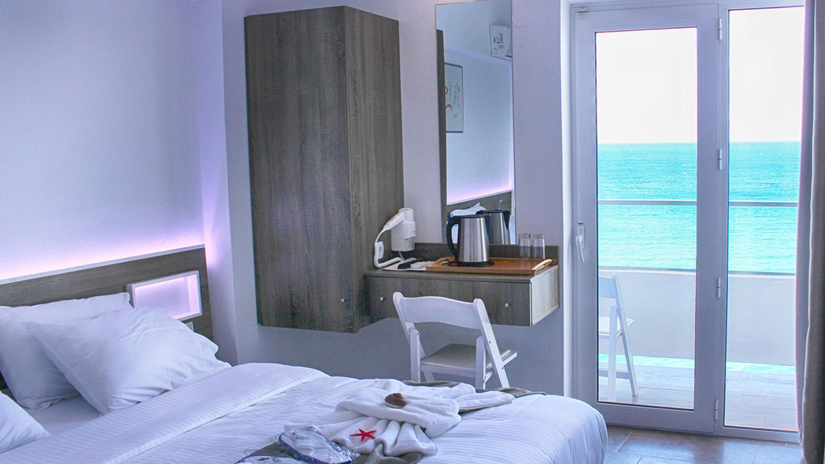 Kahlua Beach Hotel - NR