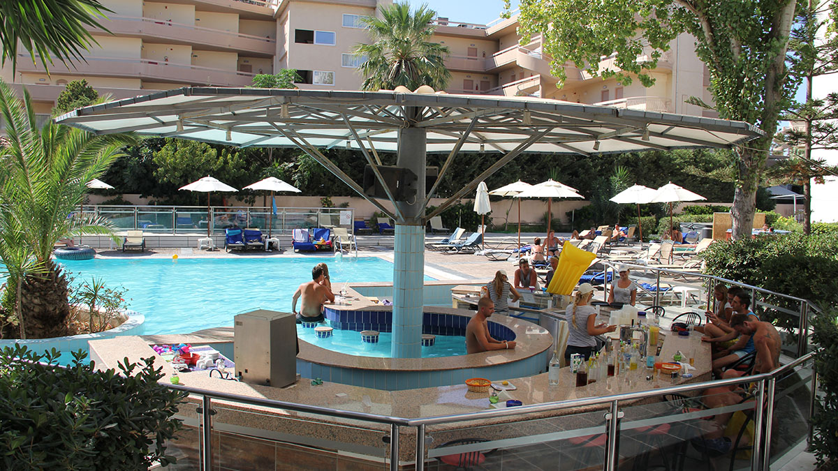 The Residence Family and Fun - NR