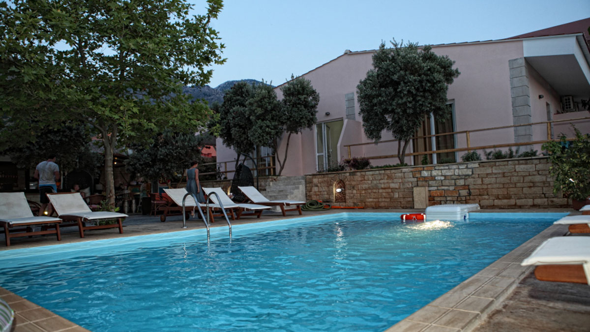 Niriides Beach Hotel - NR