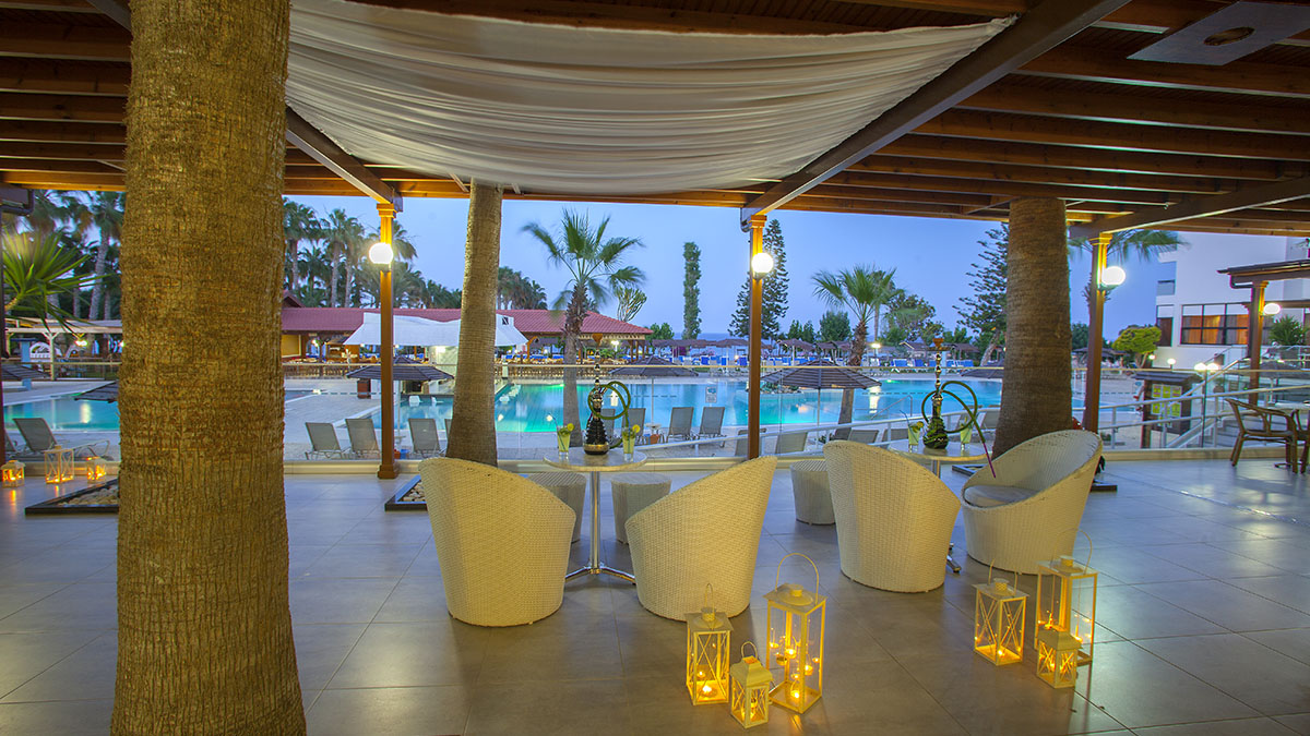 Cavo Maris Beach Hotel