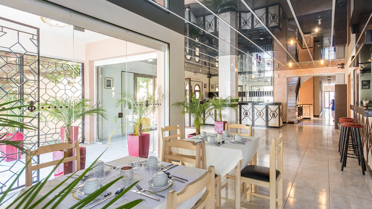 Niriedes-Dionyssos Village - NR