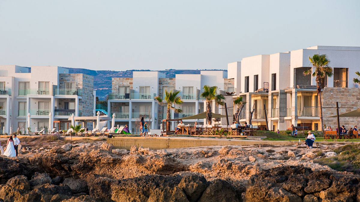 Amphora Hotel & Suites