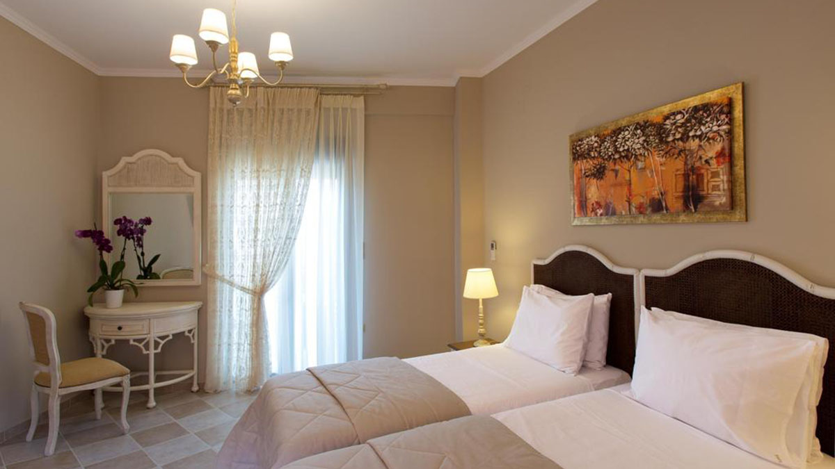 Ionia Suites Hotel - NR