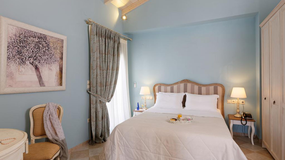 Ionia Suites Hotel - NR