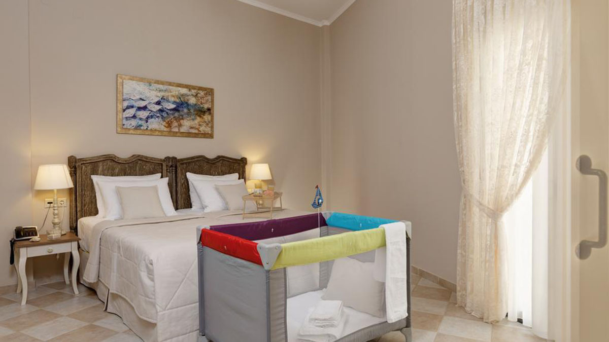 Ionia Suites Hotel - NR