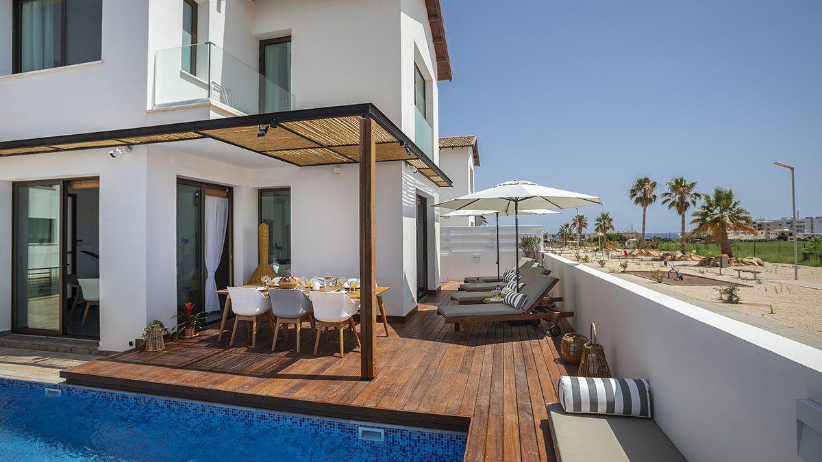 Louis Chris Le Mare Villa - NR