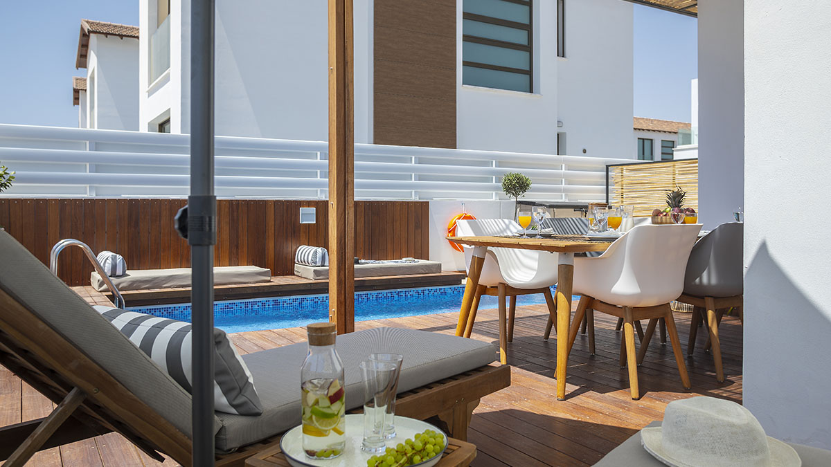 Louis Chris Le Mare Villa - NR