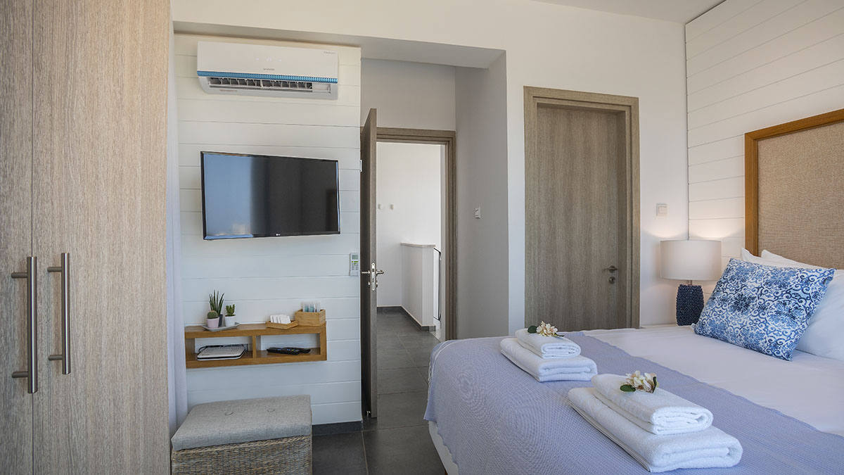 Louis Chris Le Mare Villa - NR