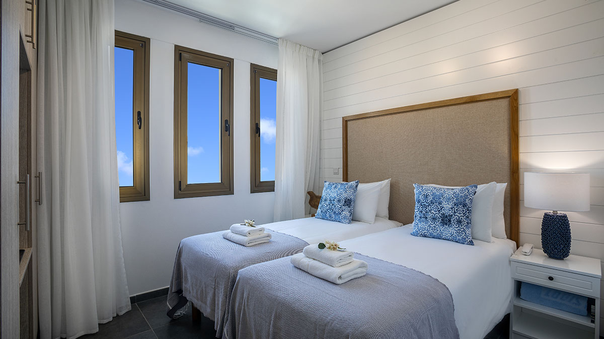 Louis Chris Le Mare Villa - NR