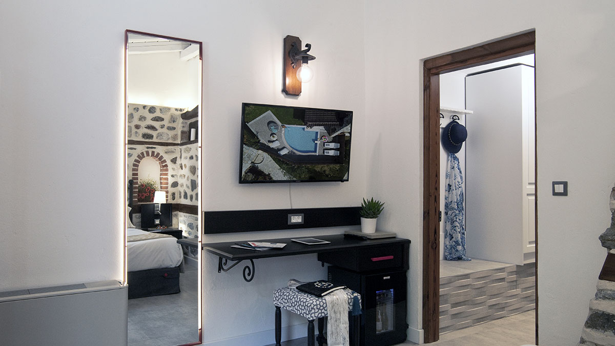 Acrotel Athena Residence