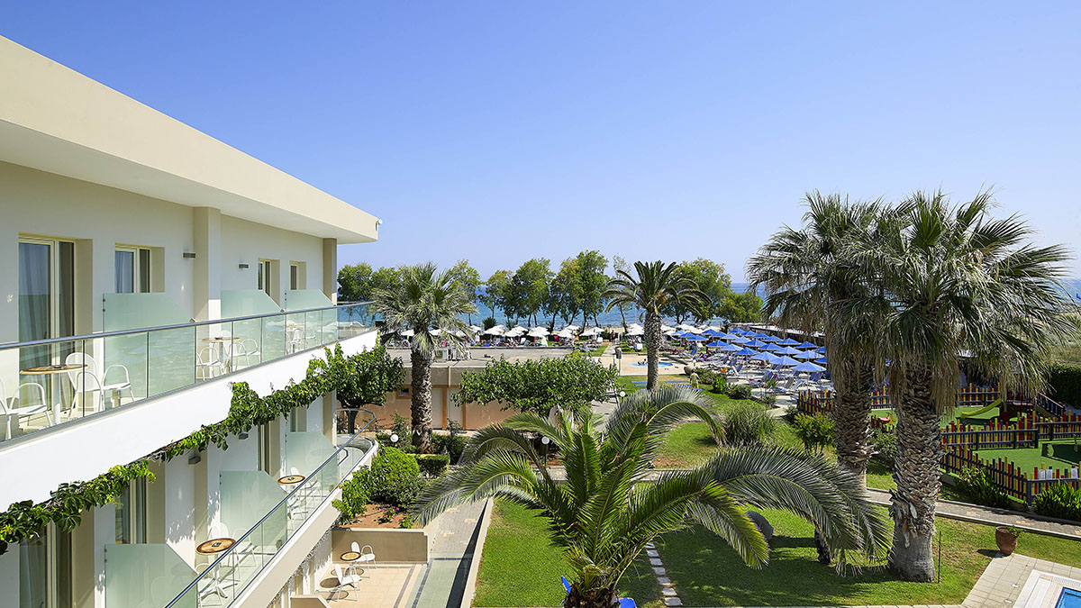 Malia Bay Beach hotel & Bungalow