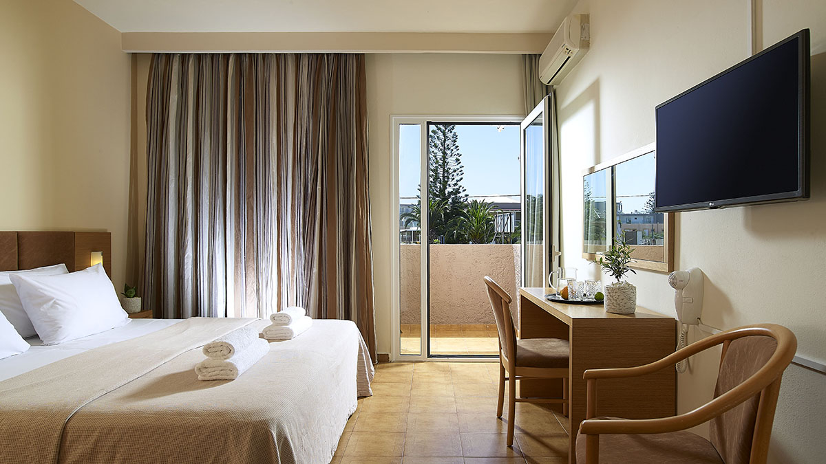 Malia Bay Beach hotel & Bungalow