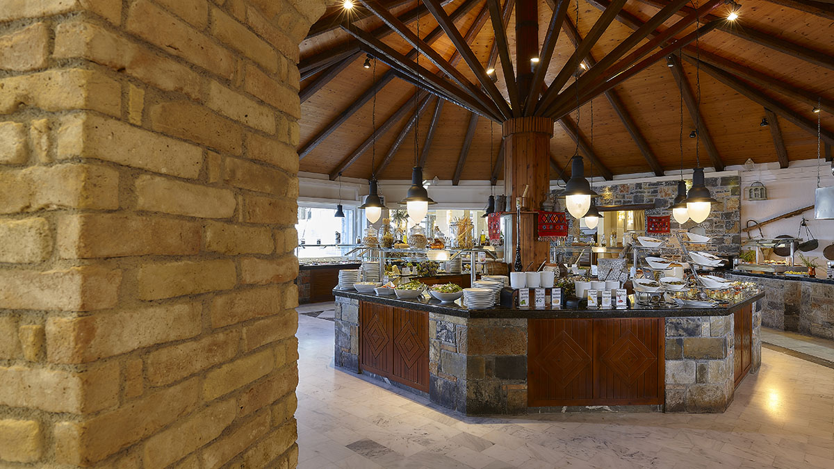 Alexander Beach Hotel & Village