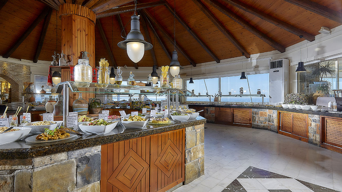 Alexander Beach Hotel & Village