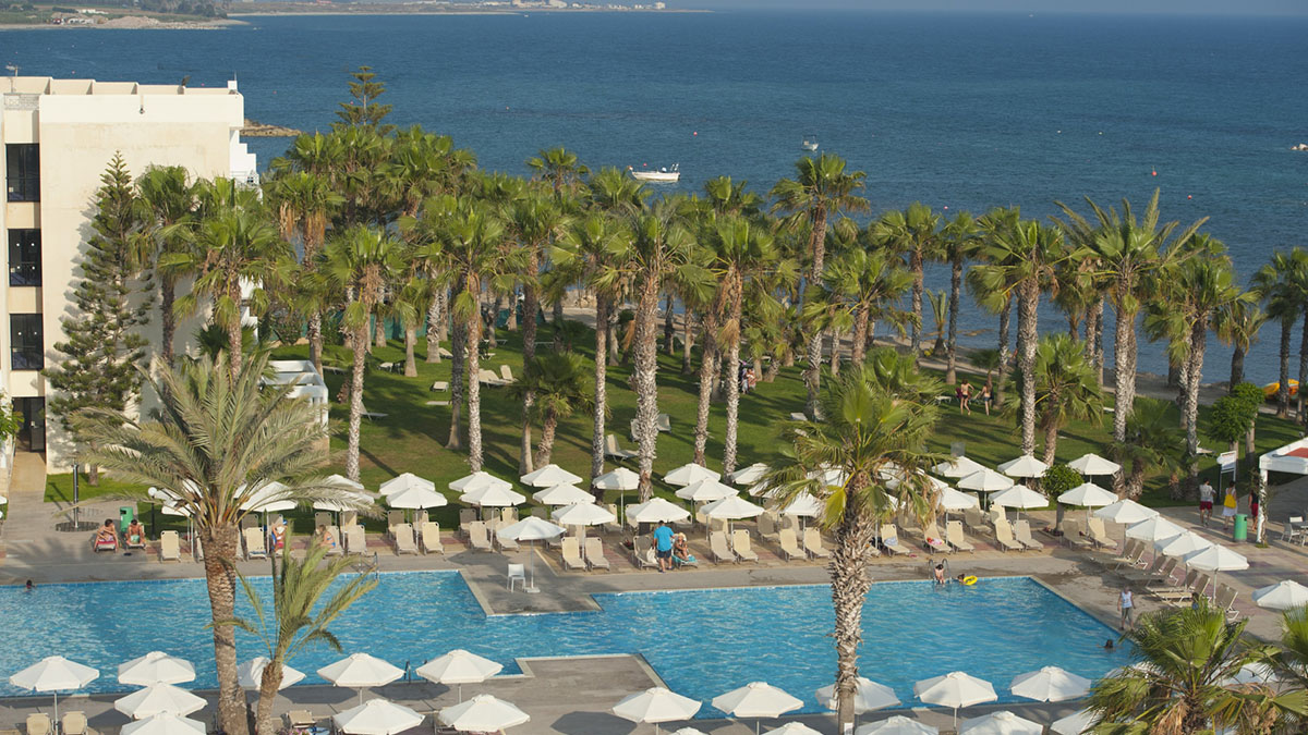 Louis Phaethon Beach - NR