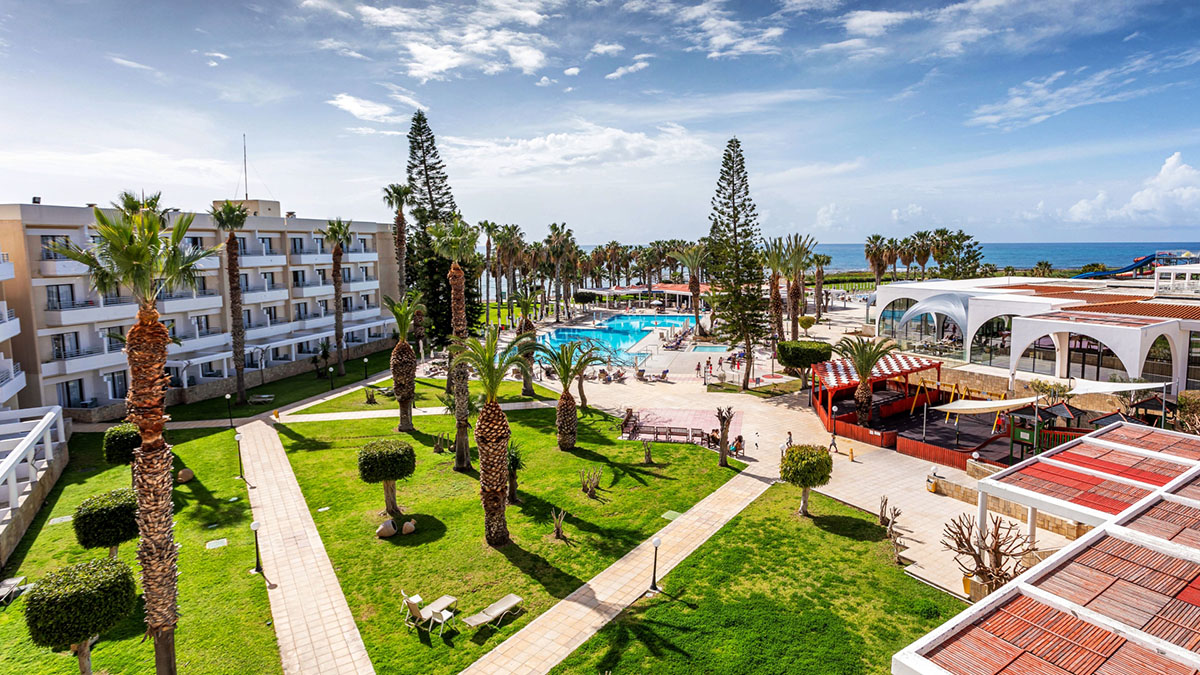 Louis Phaethon Beach - NR