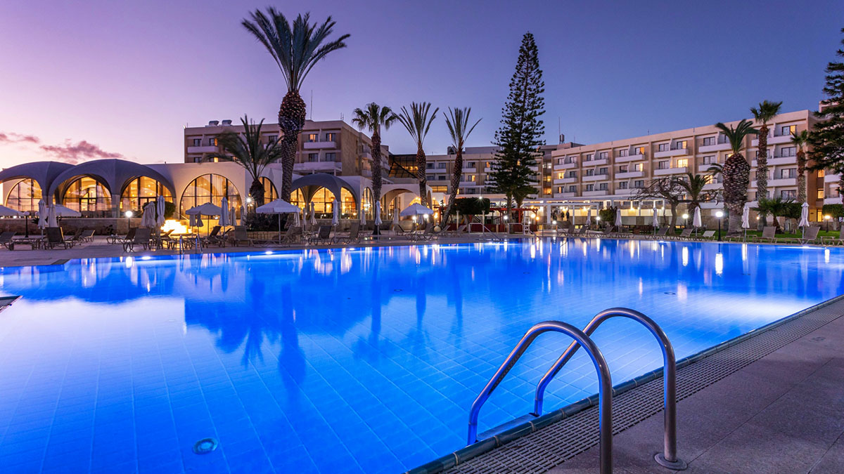 Louis Phaethon Beach - NR