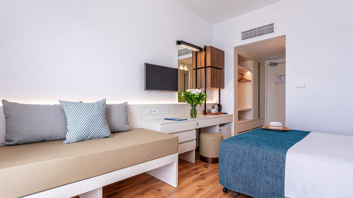 Louis Phaethon Beach - NR