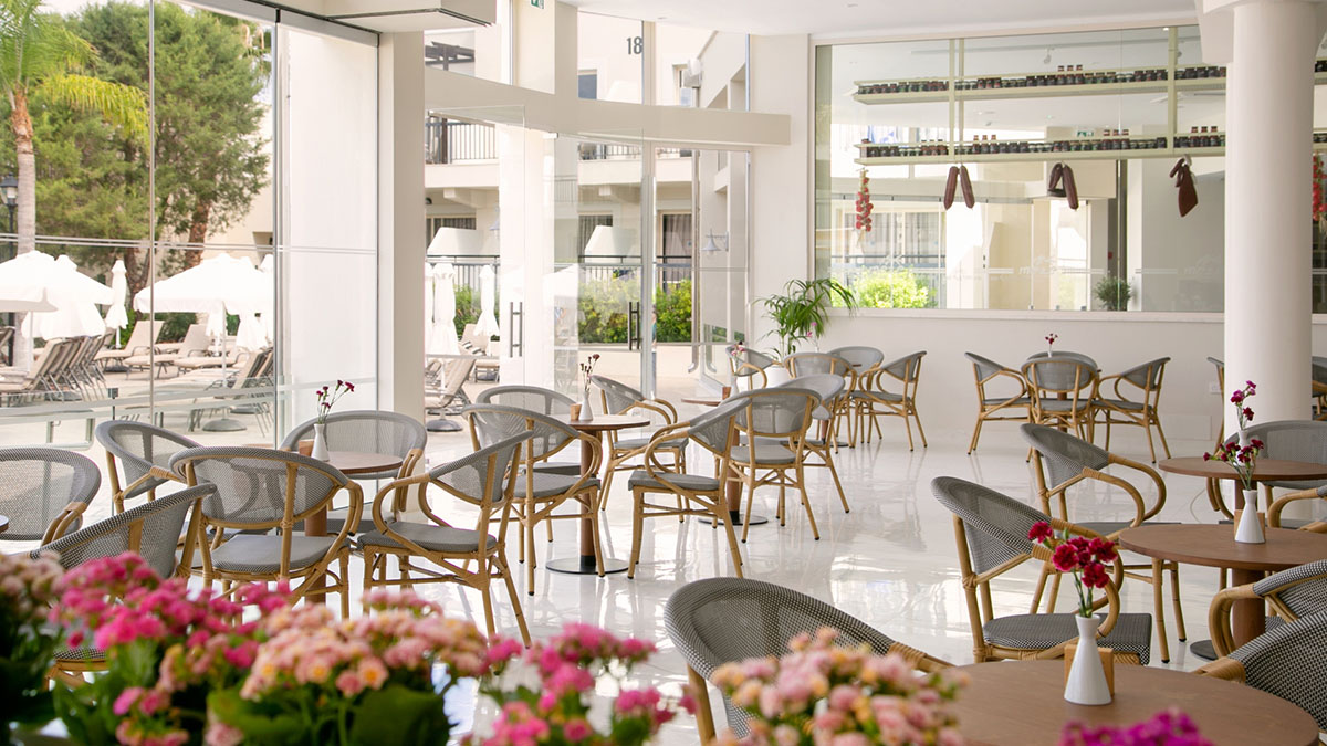 Louis Paphos Breeze - NR 