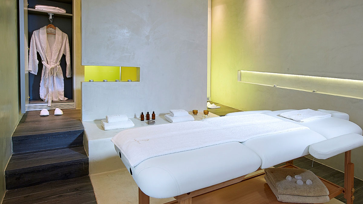 Youphoria Beach Front Villas - NR