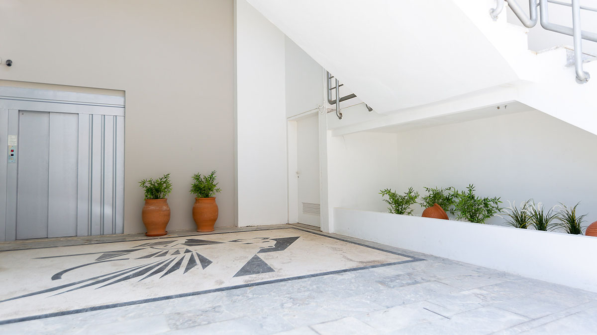 Meltemi Coast Suites