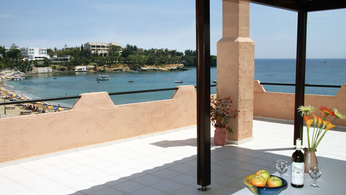 Thania Seaside Luxury Smotel - NR