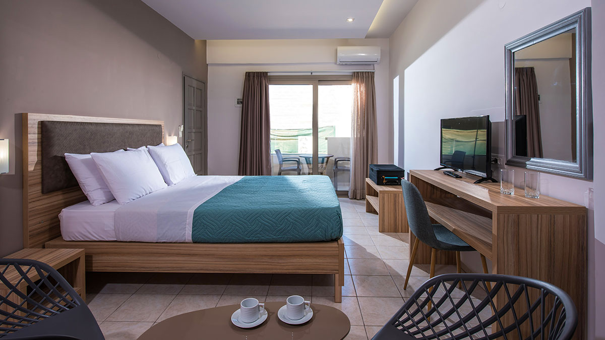 Thania Seaside Luxury Smotel - NR