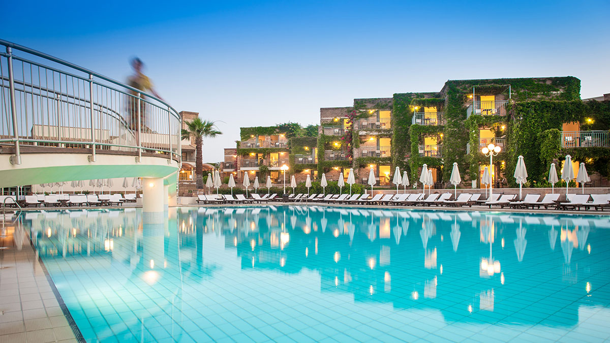 Bella Beach Hotel