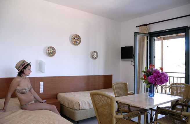 Bella Vista Apts & Studios - NR