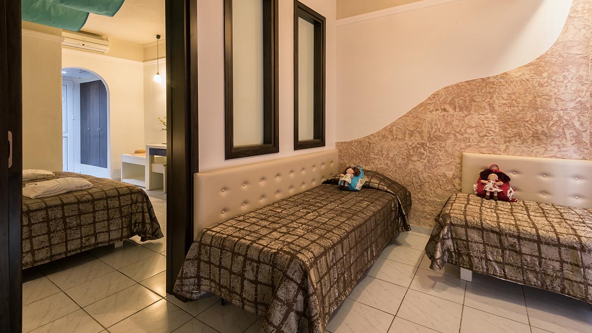 Eliros Mare BeachFront Poem