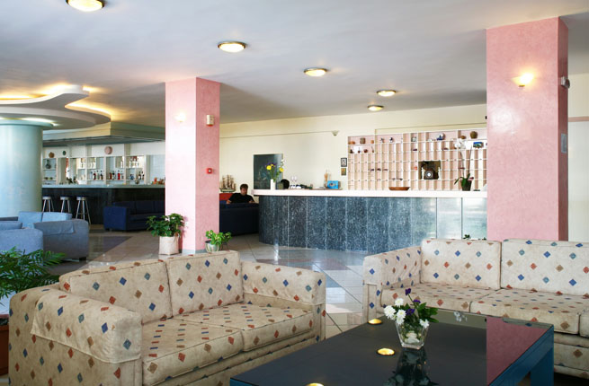 Evelyn Beach Hotel - NR