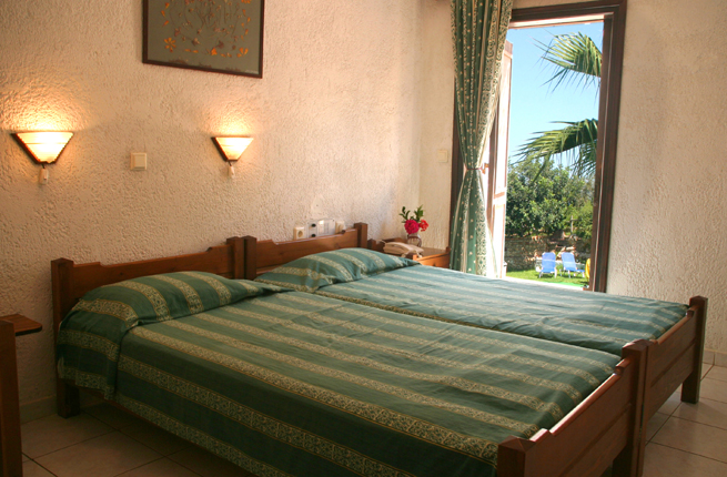 Iliostasi Beach Apartments - NR