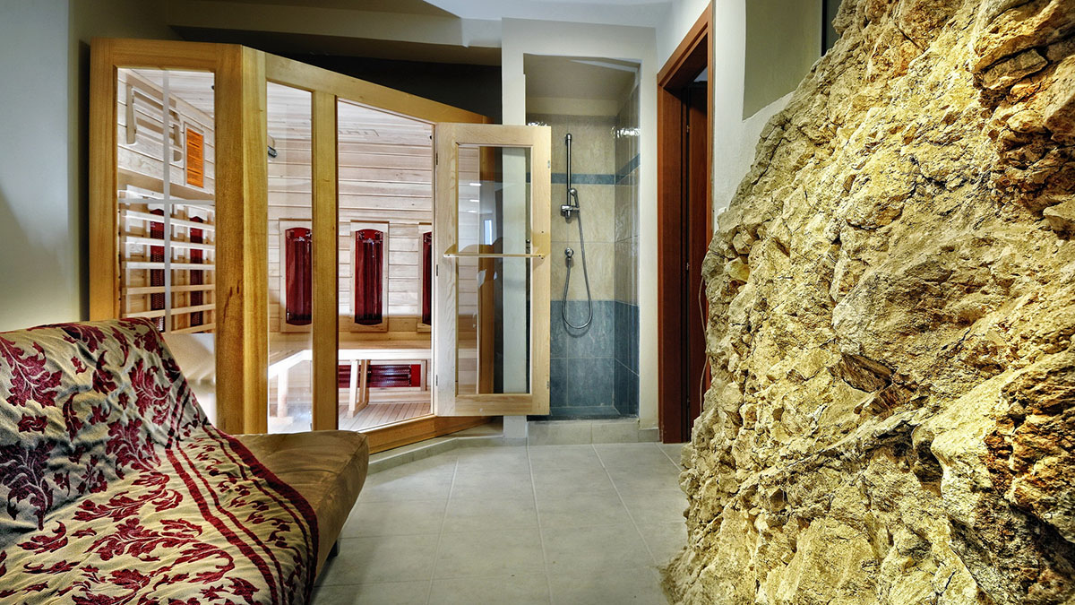Mistral Mare Hotel