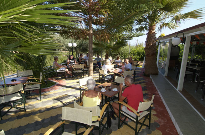 Nikolas Villas Apts - NR 