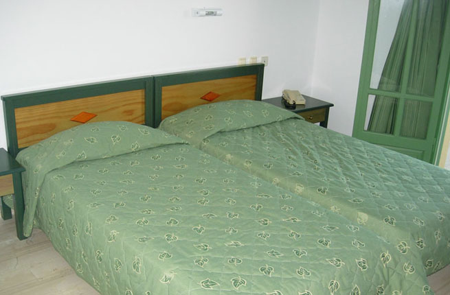 Nikolas Villas Apts - NR 