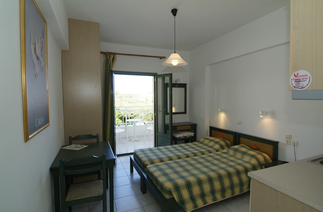 Nikolas Villas Apts - NR 