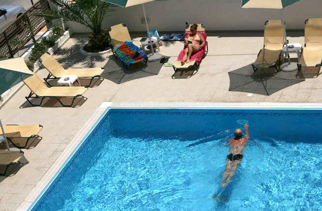 Olympic Suites Hotel Apartments