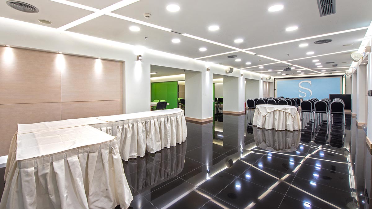 Semiramis City Hotel