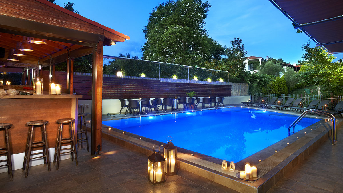 4U Family, Halkidiki